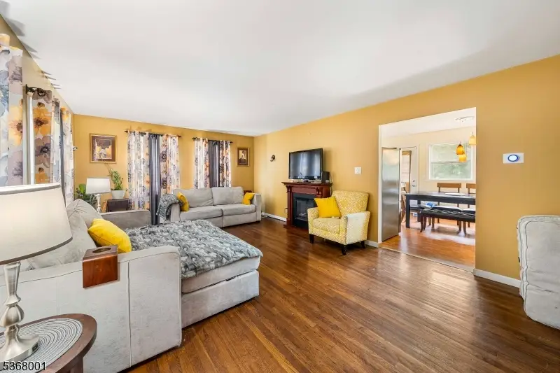 78 Churchill Ave, Franklin Township, NJ 08873 - Image #3