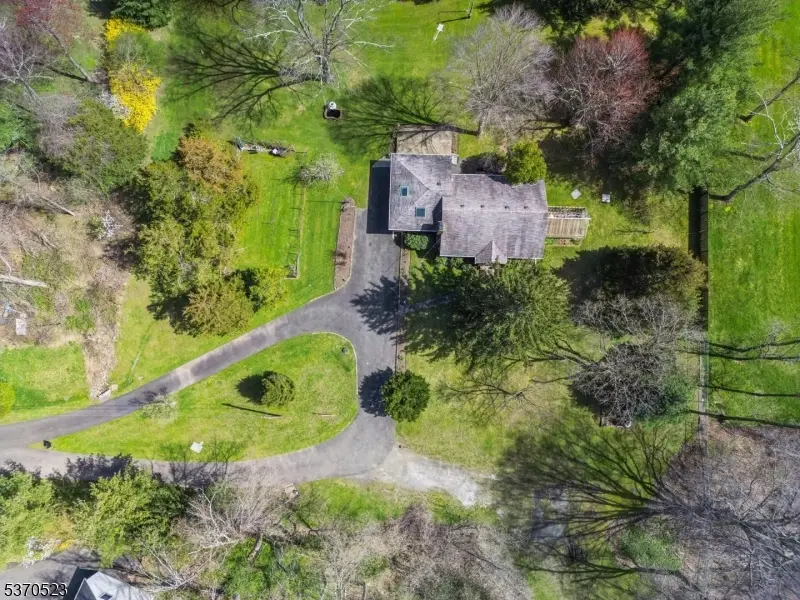 685 Shunpike Rd, Green Village, NJ 07935 - Image #1