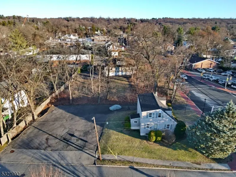 194 Eagle Rock Ave, Roseland, NJ 07068 - Image #2