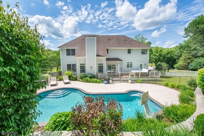 6 Perin Pl, Succasunna, NJ 07876 - Image #2