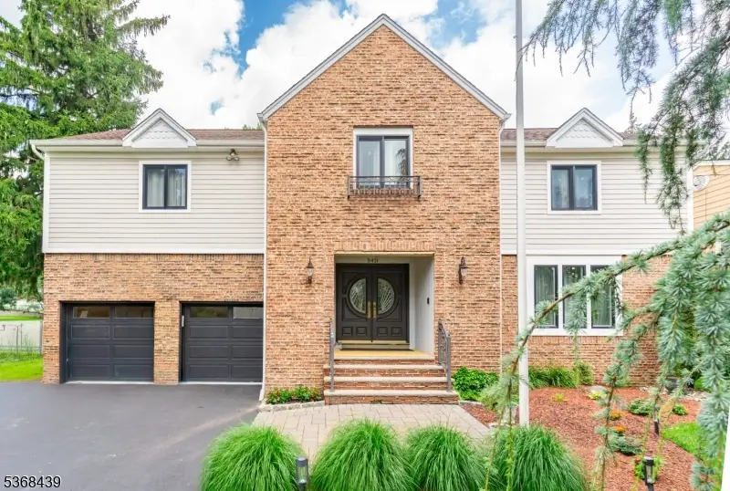 341 N 19th St, Kenilworth, NJ 07033 - Image #2