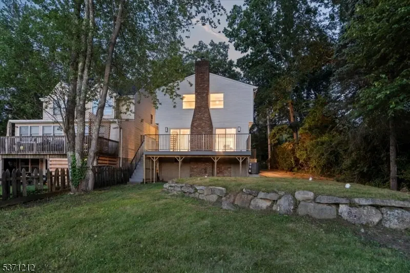 13 Landing Rd, Upper Greenwood Lake, NJ 07421 - Image #2