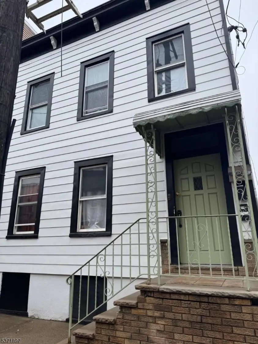 96 Nichols St, Newark, NJ 07105 - Image #2