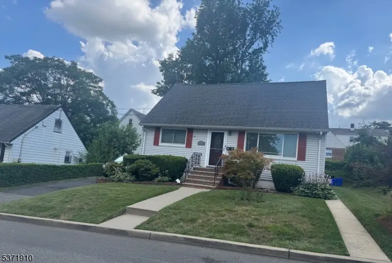 29 Poplar St, Passaic, NJ 07055 - Image #1