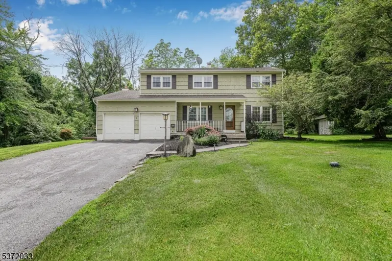 9 Rolling Hills Rd, Vernon Township, NJ 07461 - Image #2