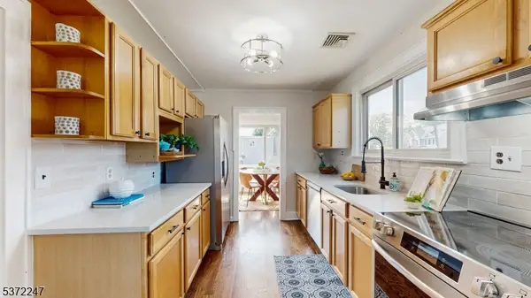 10 Ridgedale Ave West, East Hanover Twp., NJ 07936