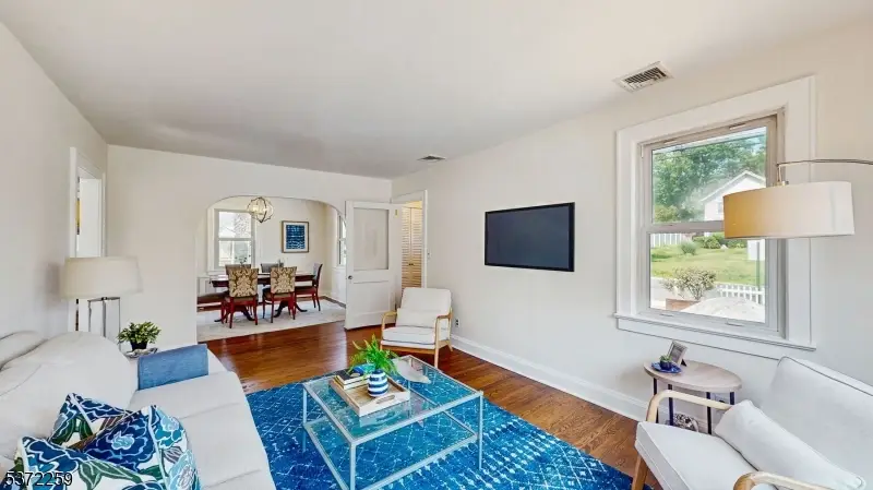 10 Ridgedale Ave West, East Hanover, NJ 07936 - Image #2