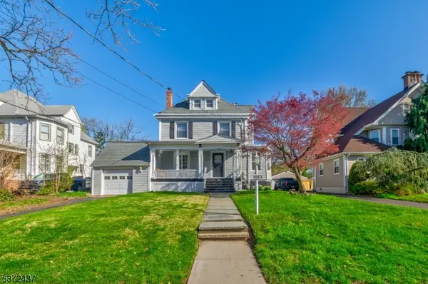 132 W 6th Ave, Roselle Boro, NJ 07203