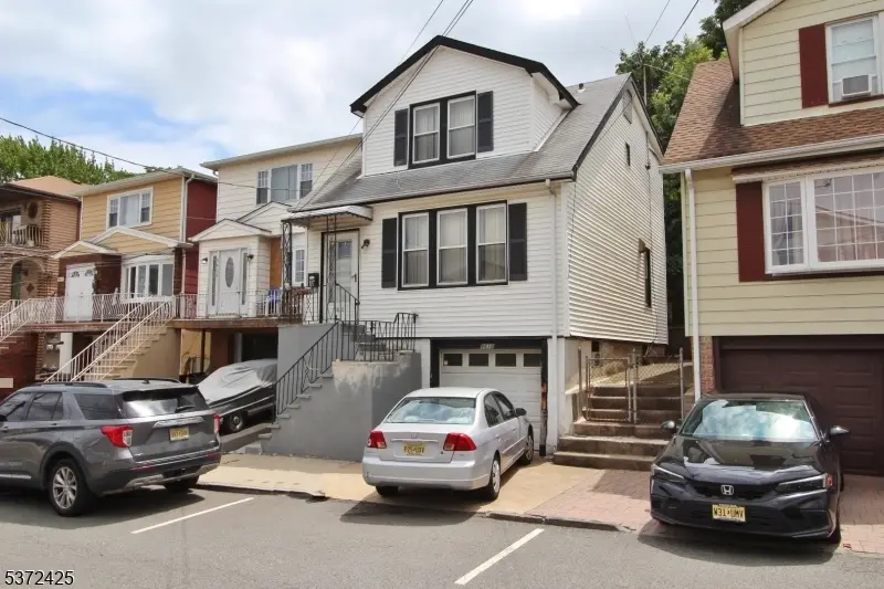 8610 Columbia Ave, North Bergen, NJ 07047 - #2