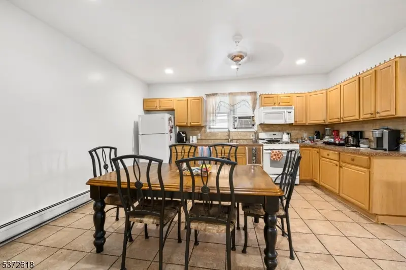 80 Heckel St, Silver Lake, NJ 07109 - #2