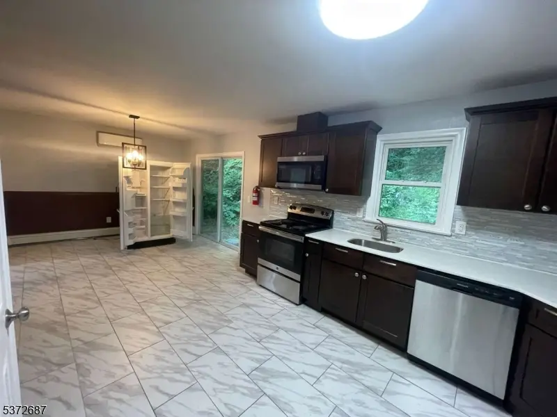 16 Andrea Dr, Vernon Township, NJ 07462 - Image #3