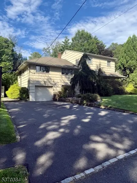 28 S Derby Rd, Springfield, NJ 07081 - Image #2