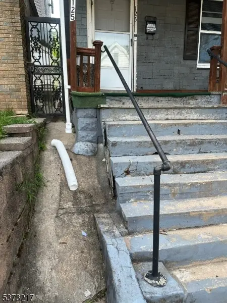 125 Brookside Ave, Irvington, NJ 07111 - Image #3