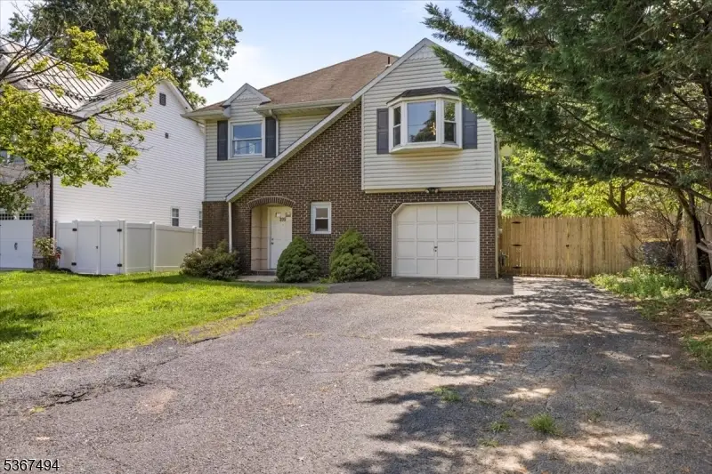 205 School St, Dunellen, NJ 08812 - #1