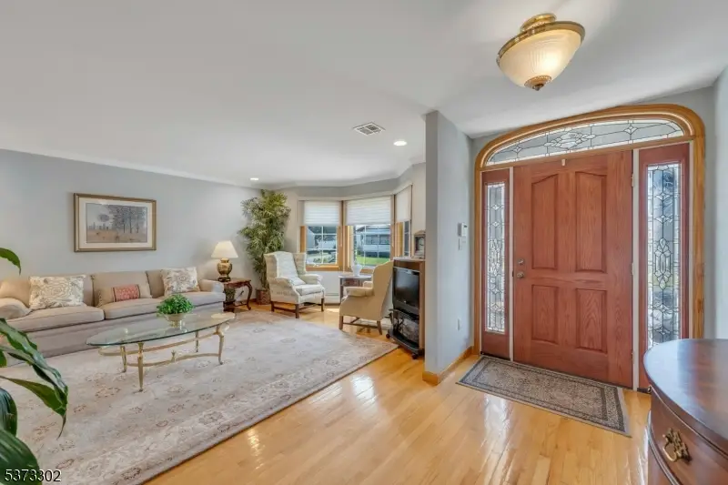 748 6th St, Lyndhurst, NJ 07071 - Image #3