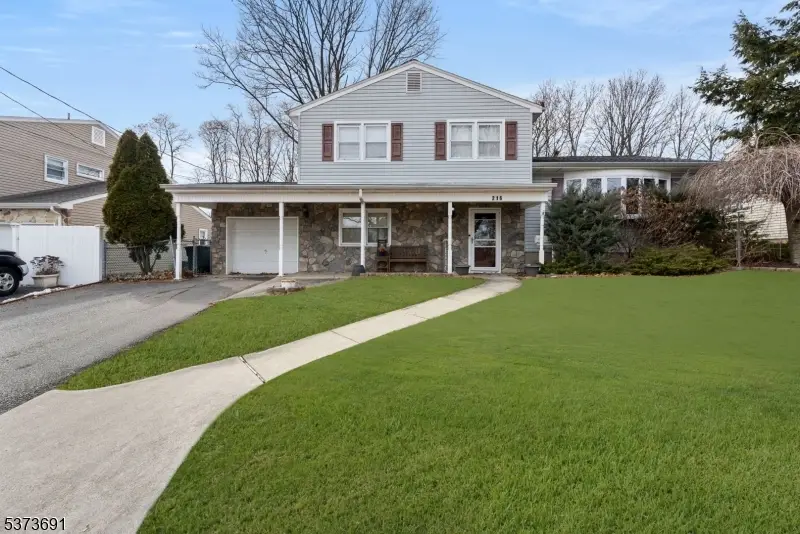 216 Willett Ave, South River, NJ 08882 - #1