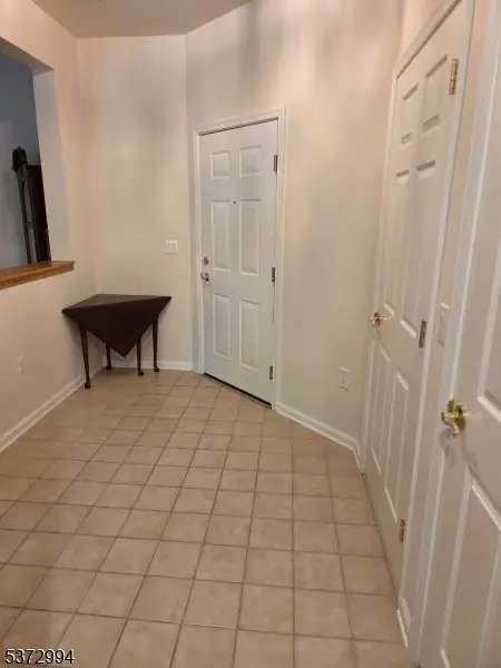 1008 Brookfield Glen Dr #8, Brookfield, NJ 07823 - Image #3