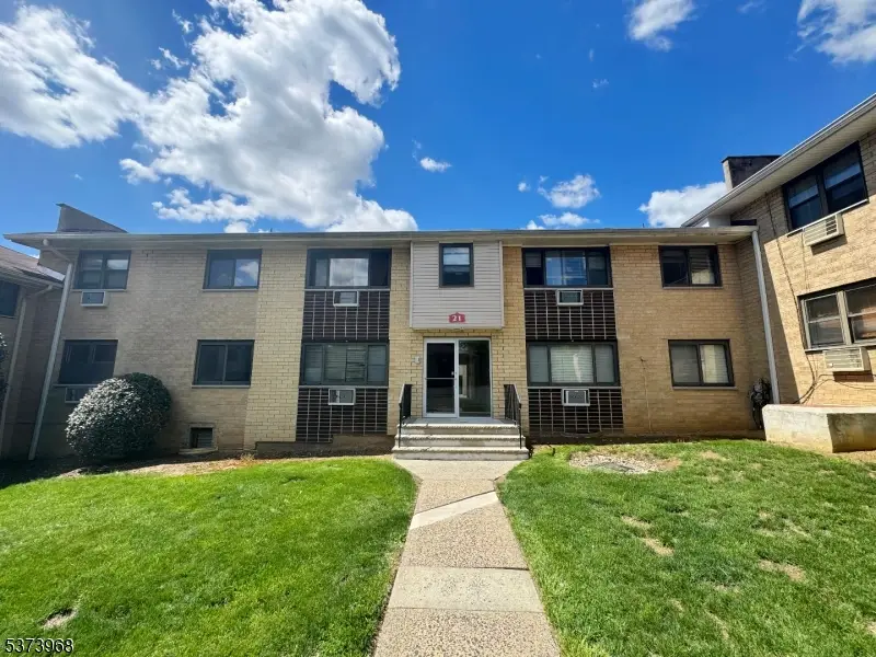 401 Highway22b21u3ondo, Fort Lee, NJ 07060 - Image #1