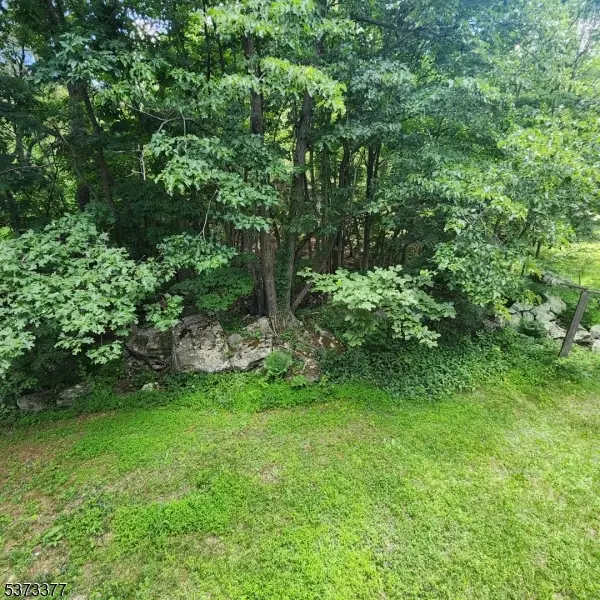 28 Lakeside Dr Nw, Vernon Township, NJ 07462 - Image #3