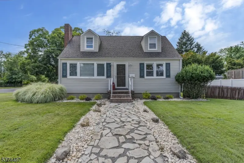 143 Parker St, Middlesex, NJ 08846 - Image #1