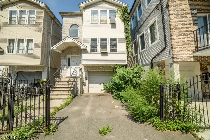 629 S 18th St, Newark, NJ 07103 - Image #2
