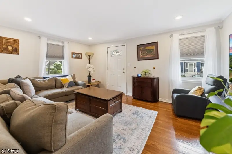 214 Bradford Ave, Linden, NJ 07036 - Image #2