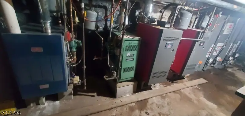 575 N 6th St #4, Newark, NJ 07107 - Image #3