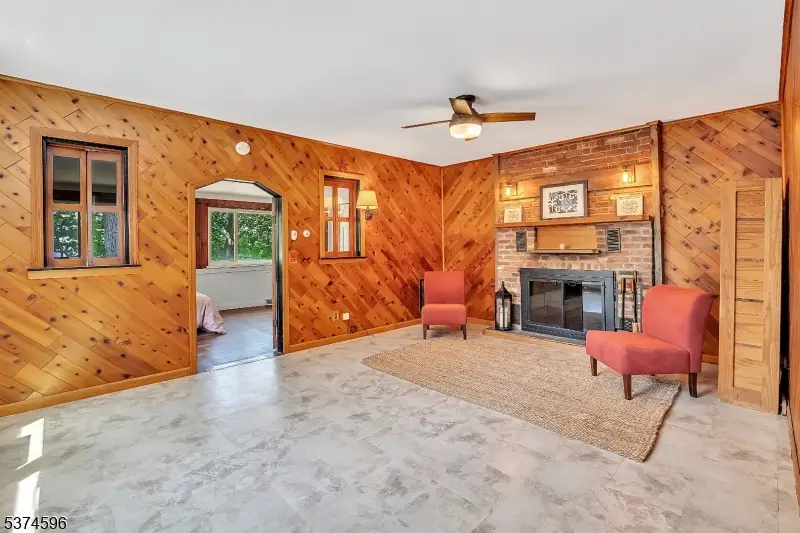 583 E Shore Rd, Hewitt, NJ 07421 - Image #3