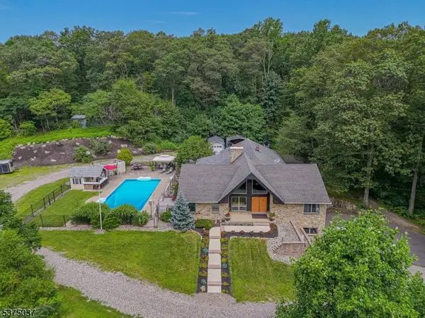 233 Fiddlers Elbow Rd, Harmony Twp., NJ 08865