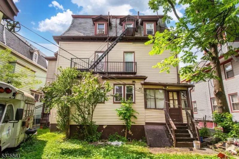 92 Cleveland St, City Of Orange, NJ 07050 - Image #3