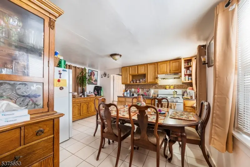 539 Jefferson Ave, Elizabeth, NJ 07201 - Image #3