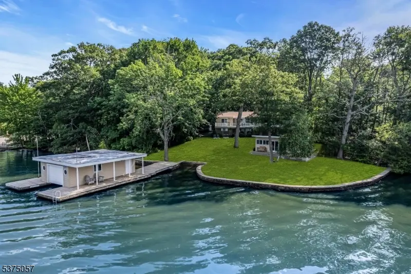 201 S New Jersey Ave, Lake Hopatcong, NJ 07849 - Image #1