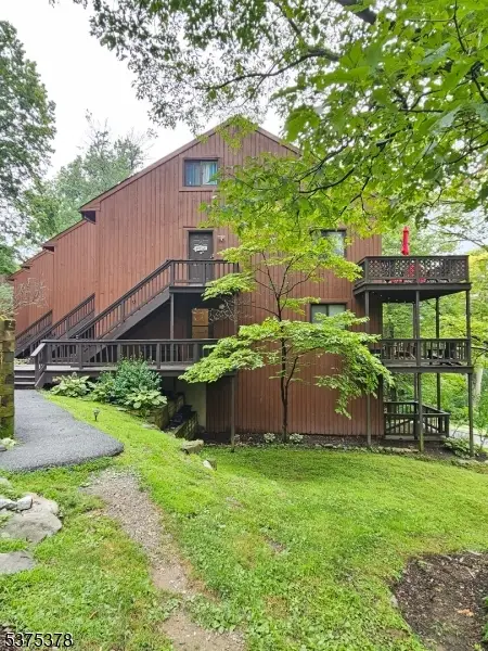 1 Davos Dr #1, Vernon Center, NJ 07462 - Image #2