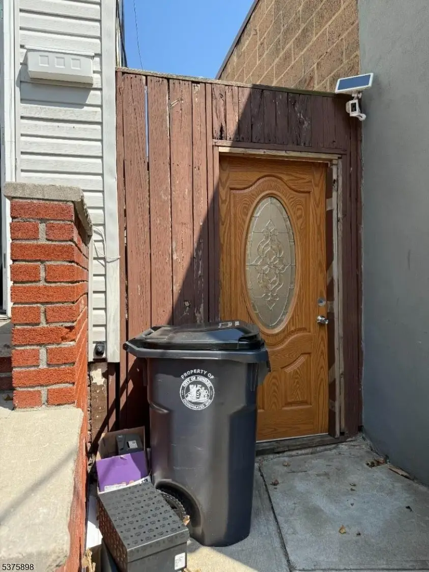 99 Cutler St, Newark, NJ 07104 - Image #2