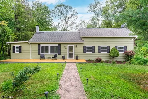 25 E Shore Lake Owassa Rd, Frankford Twp., NJ 07860