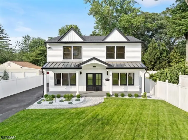199 Midwood Rd, Paramus, NJ 07652 - #1