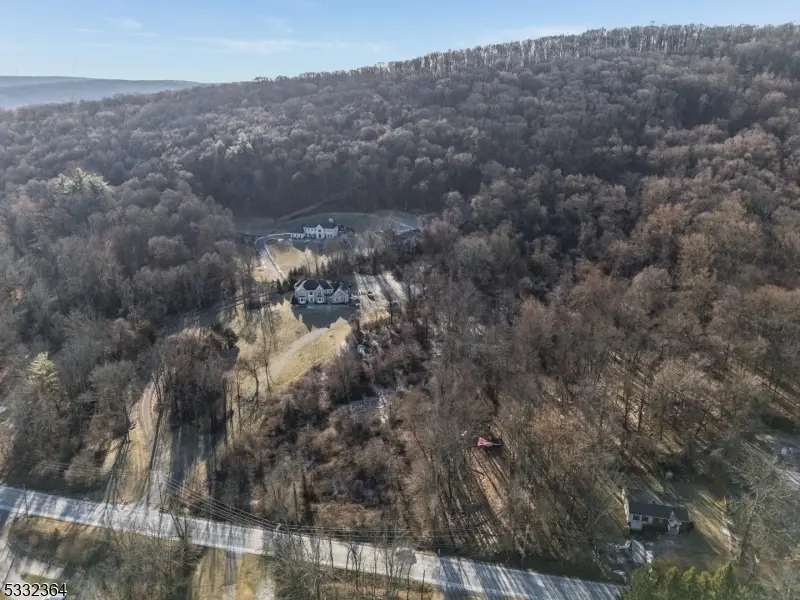 408 Mountain Lake Rd, Liberty, NJ 07838 - Image #3