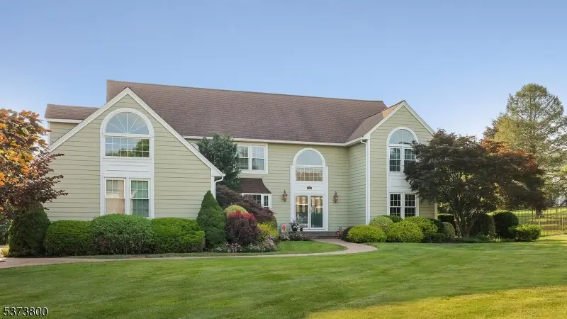 5 Bittle Ct, Martinsville, NJ 08836 - Image #3