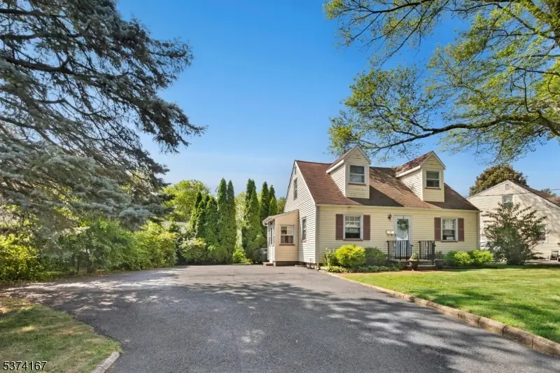 42 Alice Lane, Clark, NJ 07066 - Image #3