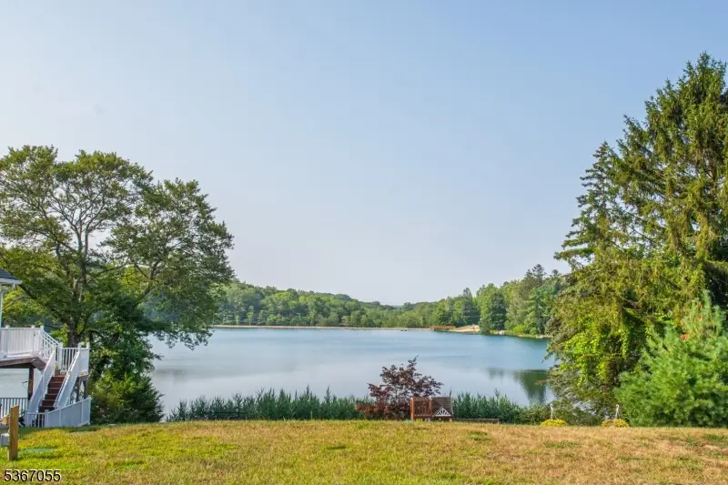 53 Lakeside Ave, Stockholm, NJ 07460 - Image #2