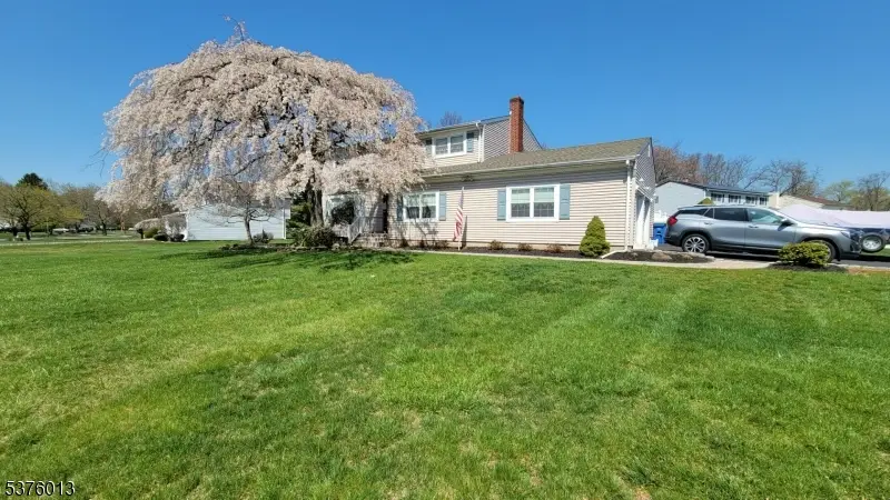 14 Susan Drive, Franklin Township, NJ 08873 - Image #1