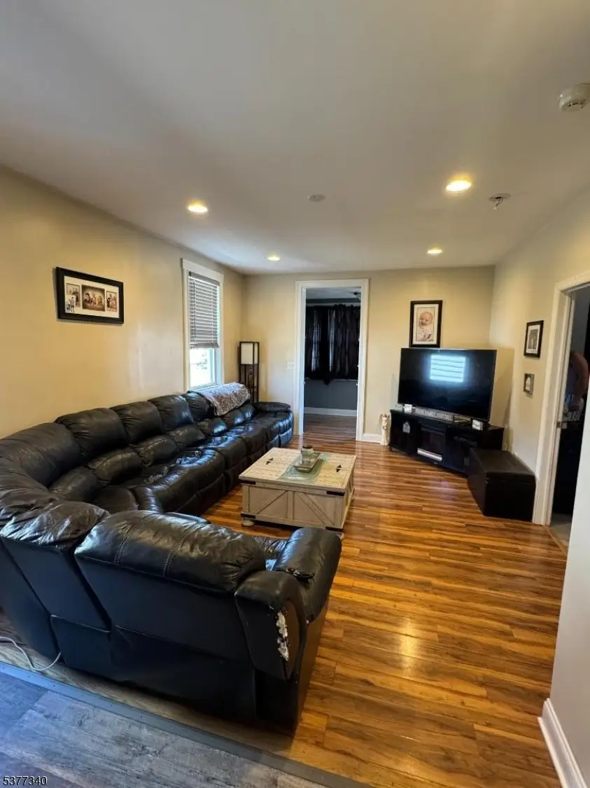 21 Passaic Ave, Woodland Park, NJ 07424 - Image #3