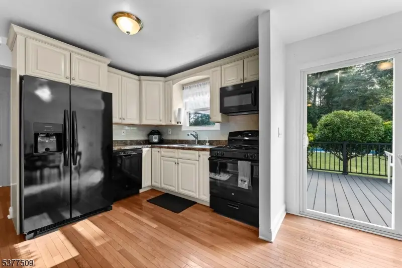 120 Greenwood Ave, Pequannock Township, NJ 07440 - Image #3