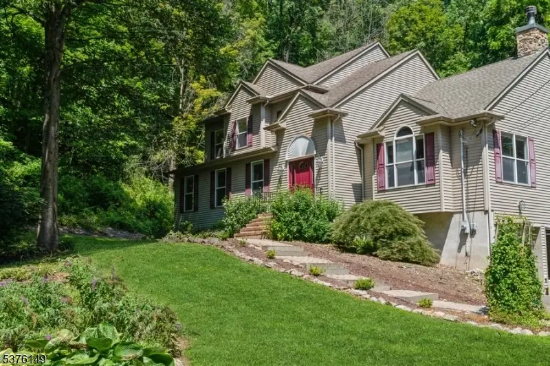 11 Dogwood Ter, White, NJ 07823 - Image #2