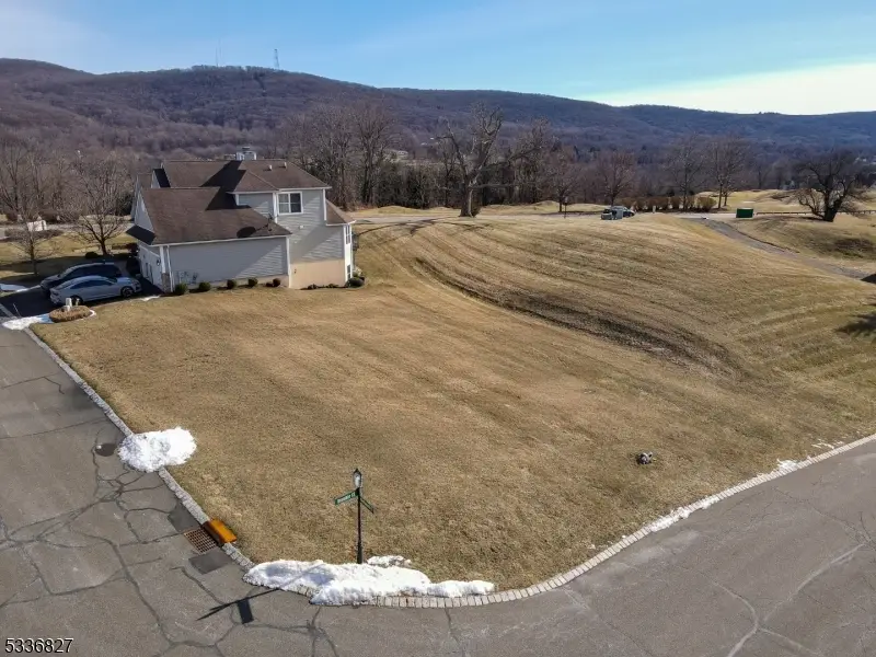 3 Wentworth Ct, Hardyston, NJ 07419 - Image #1