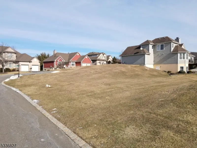 3 Wentworth Ct, Hardyston, NJ 07419 - Image #2