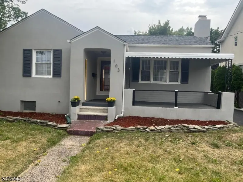 163 Wagaraw Rd, Hawthorne, NJ 07506 - Image #1