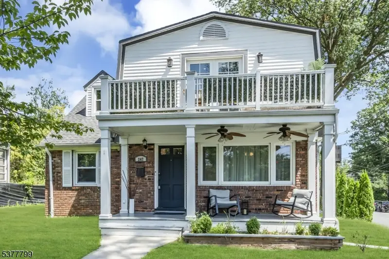 247 Walnut Ave, Cranford, NJ 07016 - Image #1