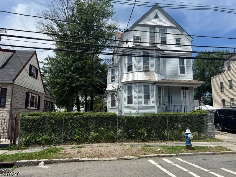 81 Augusta St, Irvington, NJ 07111 - Image #2