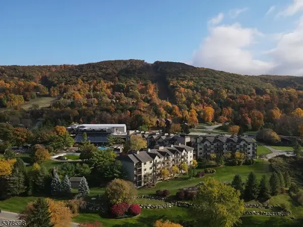 2 Chamonix Dr #511, Vernon Twp., NJ 07462